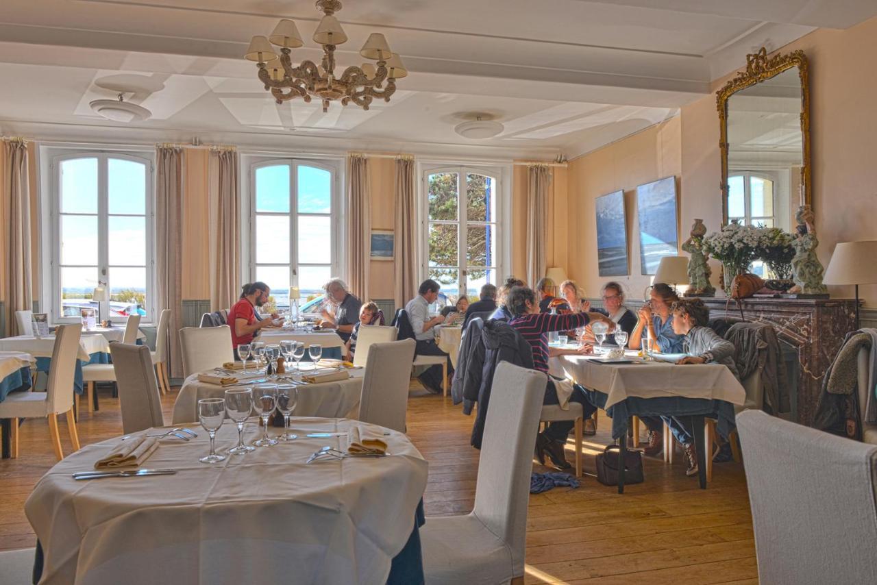 Hotel Restaurant Les Tourelles Le Crotoy Exterior photo